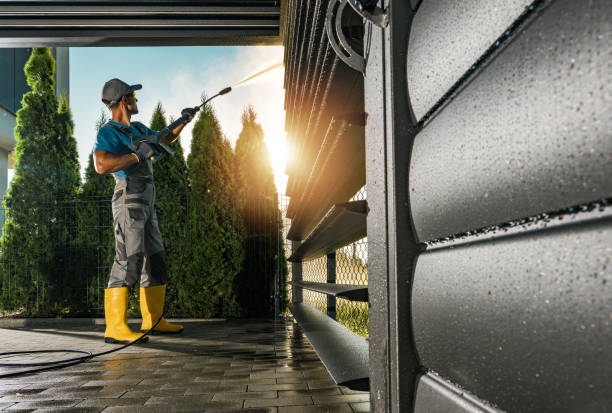 Best Roof Washing  in Covington, OH